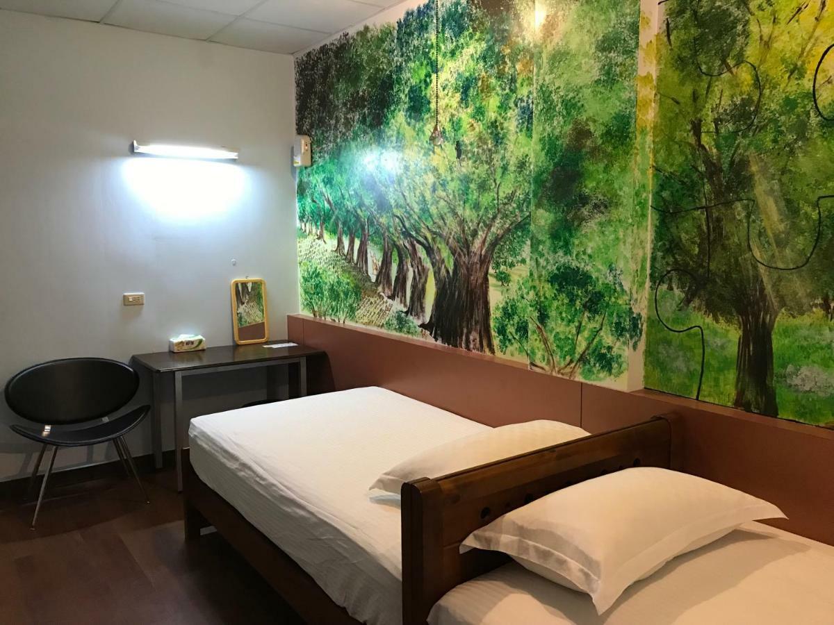 Handy Hostel Hualien Exterior foto