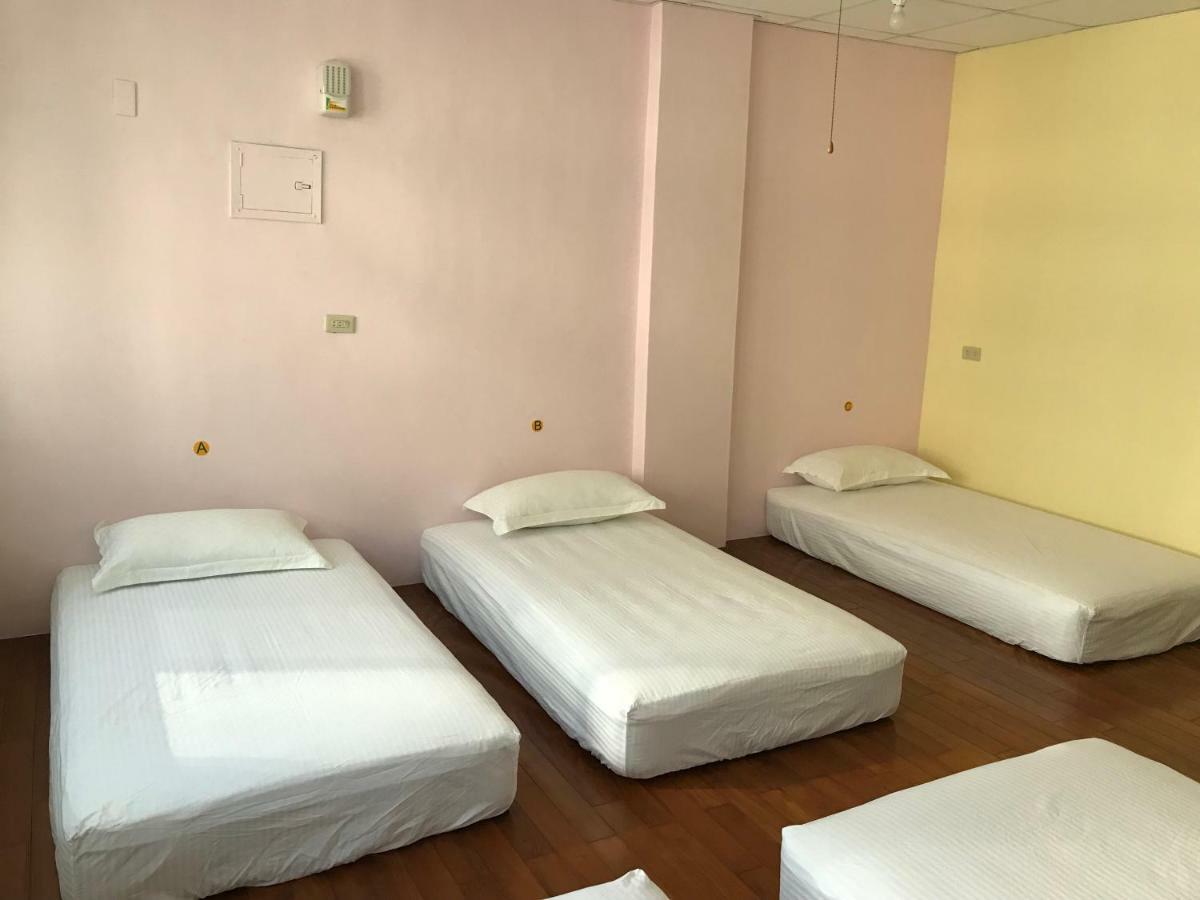 Handy Hostel Hualien Exterior foto